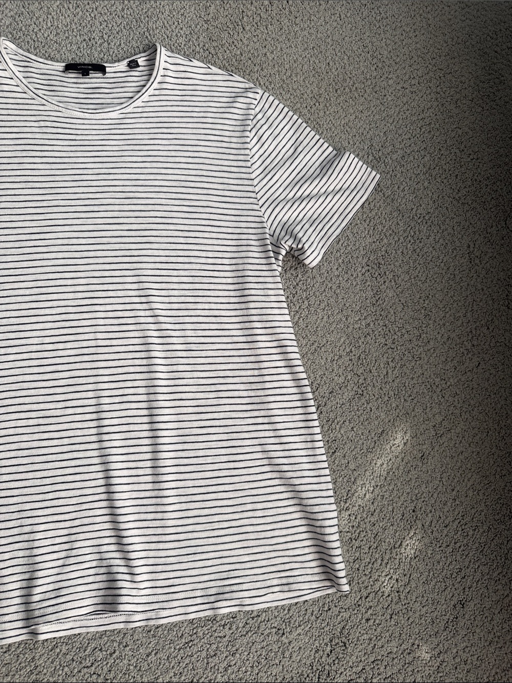 Vince men’s T Shirt - Picture 2 of 6